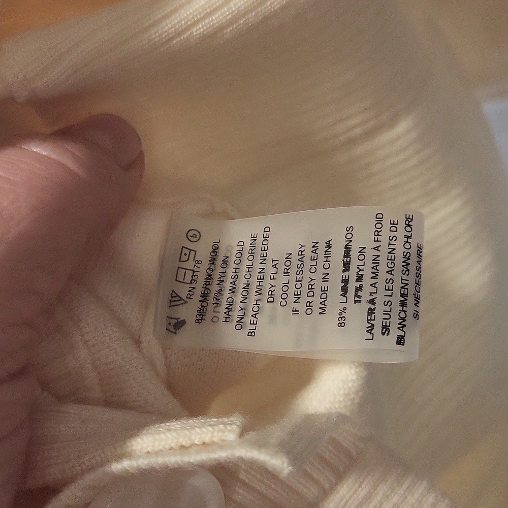 Elie Tahari Marino Wool Sweater - Picture 6 of 9